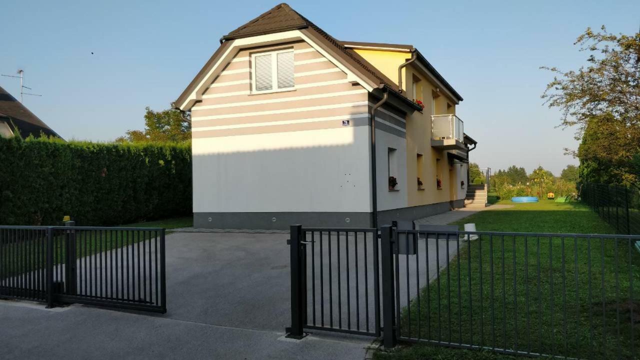 Ana'S Place Цельє Екстер'єр фото